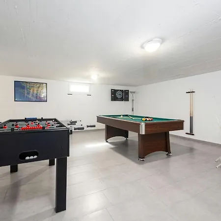 Descansa Villa